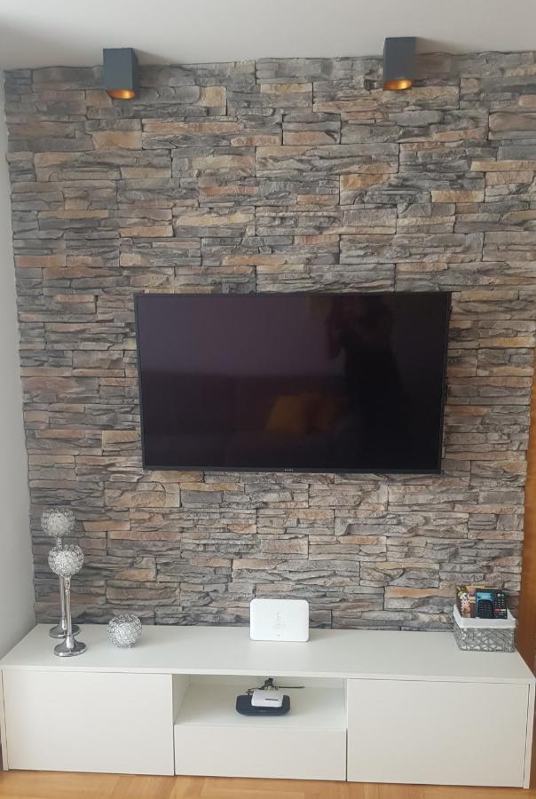 S & F Zagreb Apartman Buitenkant foto